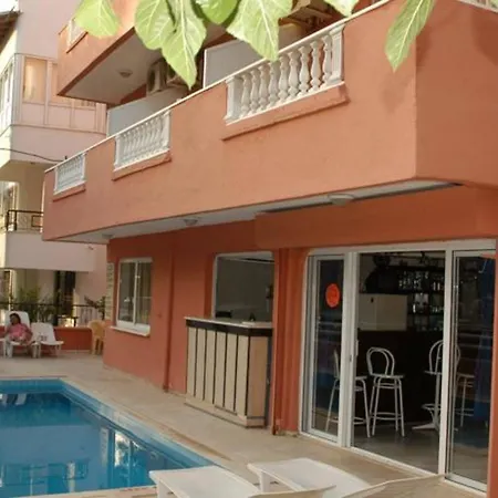 Flash Ξενοδοχείο 4*